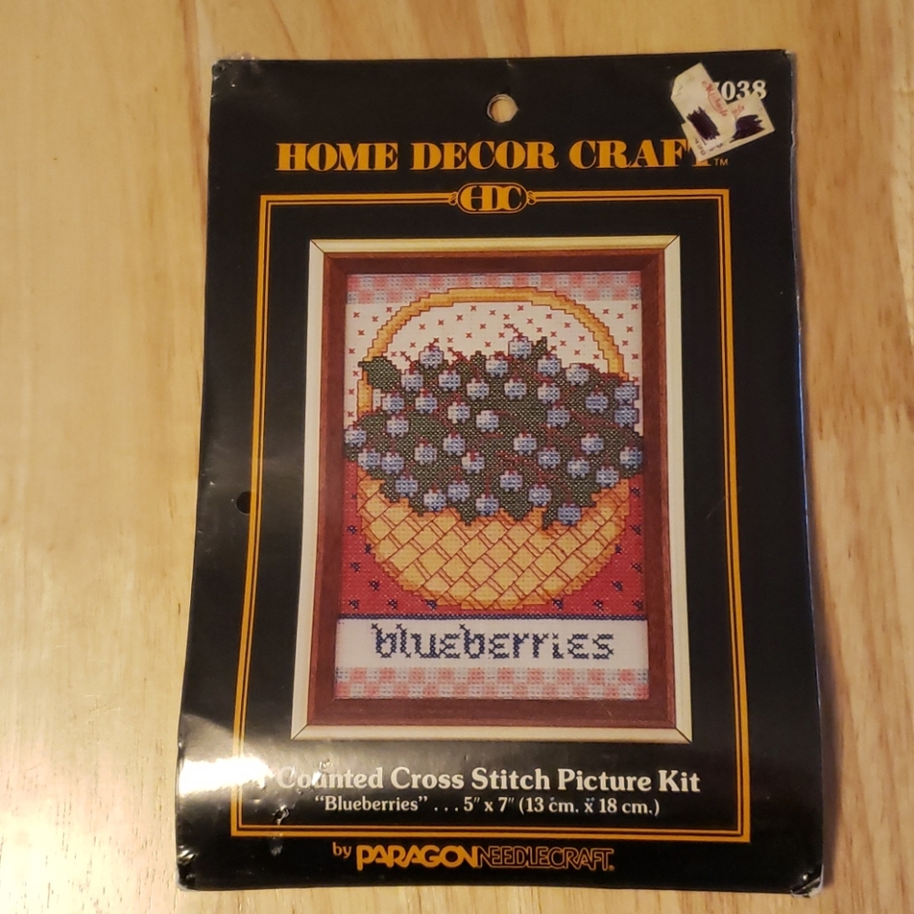 Blueberries Cross Stitch Kit